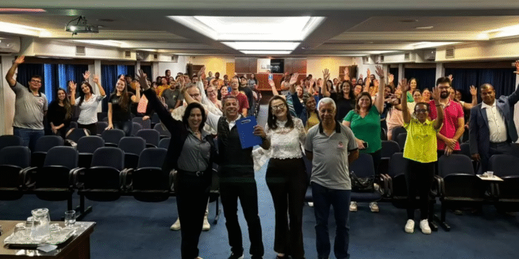 Prefeitura de Formiga realiza “dia D” para servidores da SMDH com foco em desenvolvimento humano