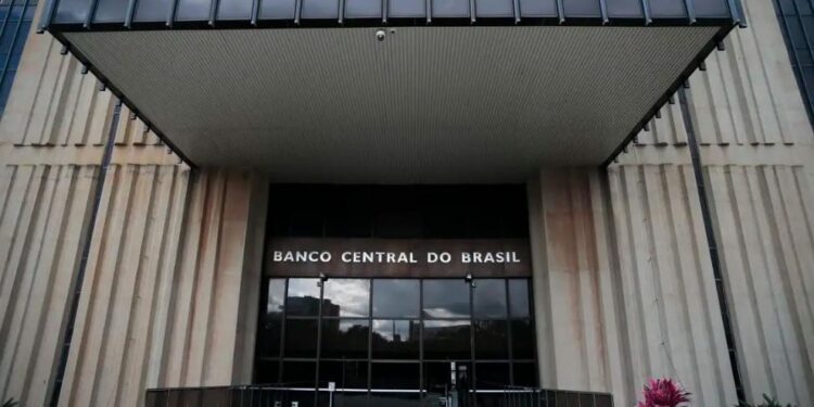 Banco Central muda regras para acabar com contas bancárias fraudulentas