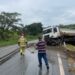 Caminhão-tanque se envolve em acidente na BR-381, em Oliveira