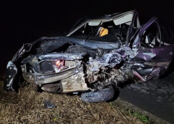 Colisão frontal deixa uma vítima fatal e vários feridos na MG-164, em Itapecerica