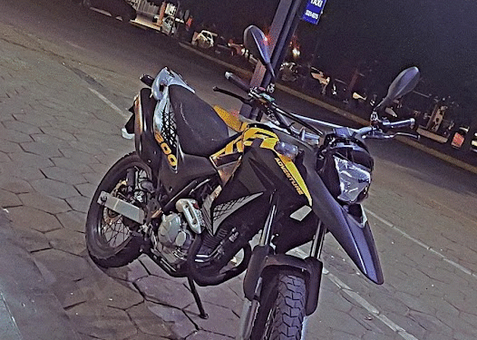 Formiguense pede ajuda para recuperar moto roubada em assalto à mão armada no loteamento Vila Real