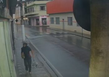 Formiga: Casa do Celular sofre tentativa de furto e proprietário pede ajuda para identificar suspeito