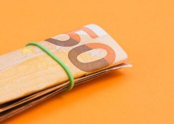 Administração municipal divulga calendário de pagamento do 13º e do vale-alimentação dos servidores