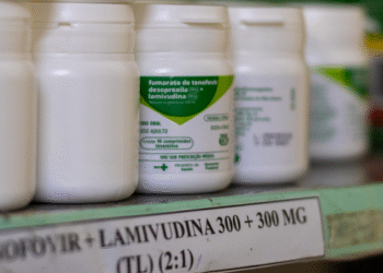 Minas Gerais alerta para importância do diagnóstico precoce do HIV e reforça acesso ao tratamento oferecido pelo Estado