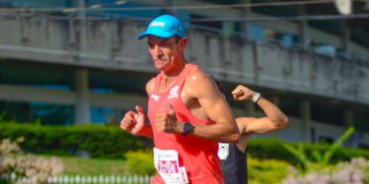 Douglas Lisandro participa pela 11ª da Volta Internacional da Pampulha