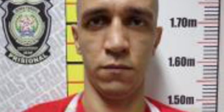 Detento natural de Formiga, com passagens por homicídios, roubo e fabricação de arma foge de cadeia na Grande BH