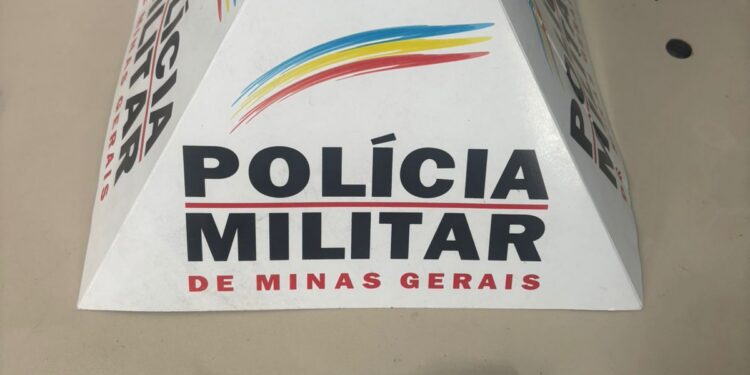 Policia Militar prende suspeita de roubo contra idoso em Formiga