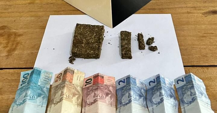 Polícia Militar de Bambuí realiza prisão por tráfico de drogas