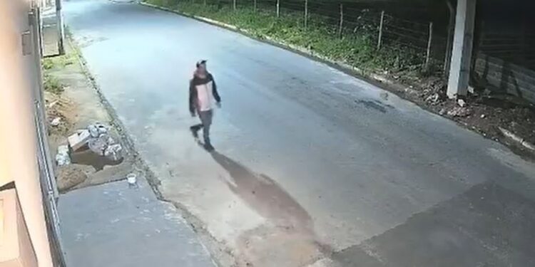 Polícia Militar recupera veículo furtado na madrugada dessa quarta-feira em Formiga e prende suspeito