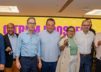 Governo de Minas entrega equipamentos de infraestrutura rural a 38 municípios atingidos pelo rompimento da Barragem de Fundão, em Mariana