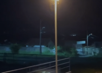 Praça Maria Luiza de Menezes é alvo de vandalismo no bairro Cidade Nova