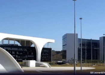 Minas pagará R$ 5,5 bi da dívida em 2026 e prevê queda do estoque em 3 anos de Propag