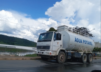 Prefeitura esclarece que caminhão com inscrição “água potável” não transporta água para consumo em Formiga