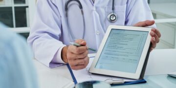 Atestado médico de papel em 2026: entenda o que muda e o que é boato