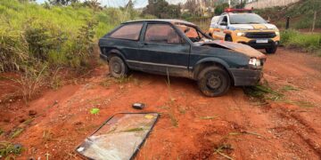 Capotamento na BR-354 deixa mulher, criança e bebê feridos em Formiga