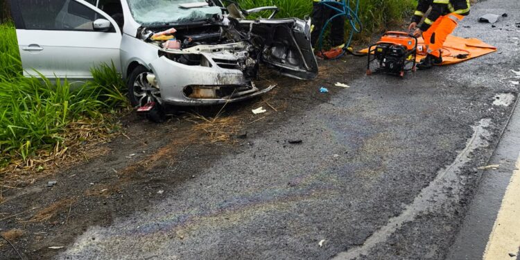 Mais um capotamento é registrado na BR-354 em Formiga