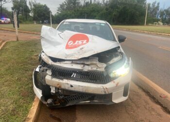 Homem fica gravemente ferido em acidente envolvendo motocicleta e carro na BR-354 em Iguatama
