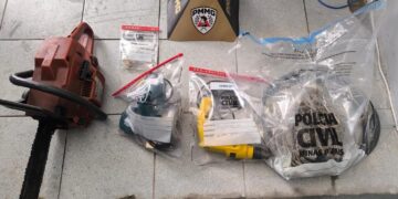 PM recupera materiais furtados em escola e residências, apreende drogas e prende suspeitos em Formiga