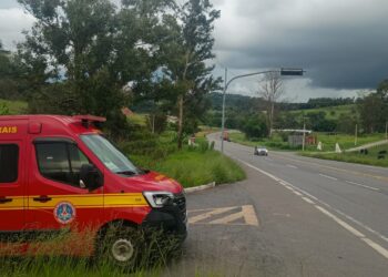 Corpo de Bombeiros encerra Operação Confraternização Universal 2026 na BR-494, em Oliveira