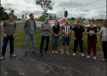 Prefeitura de Formiga atende demanda de moradores do Jardim Califórnia sobre limpeza e abandono de animais