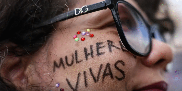 Três Poderes lançam pacto para enfrentamento ao feminicídio no Brasil