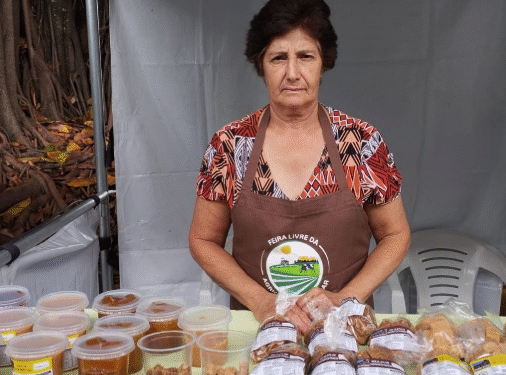 Produtores de Córrego Fundo participam de feira na Funed