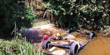 Formiguense é encontrado em carro submerso em rio em São Tomé das Letras
