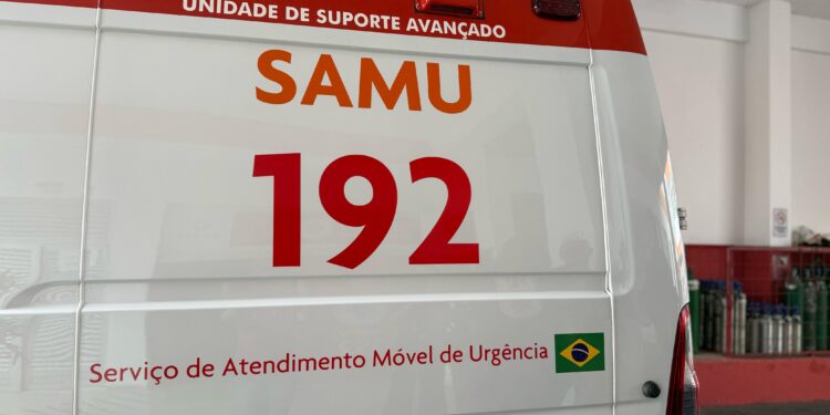 Tentativa de esquentar marmita com lata de álcool termina em explosão e deixa dois feridos em Divinópolis