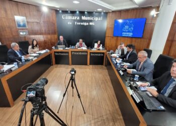Câmara de Formiga inicia 2026 com aprovação unânime de projeto e primeira sessão presidida por Jaci da Rua Nova