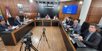 Câmara de Formiga inicia 2026 com aprovação unânime de projeto e primeira sessão presidida por Jaci da Rua Nova