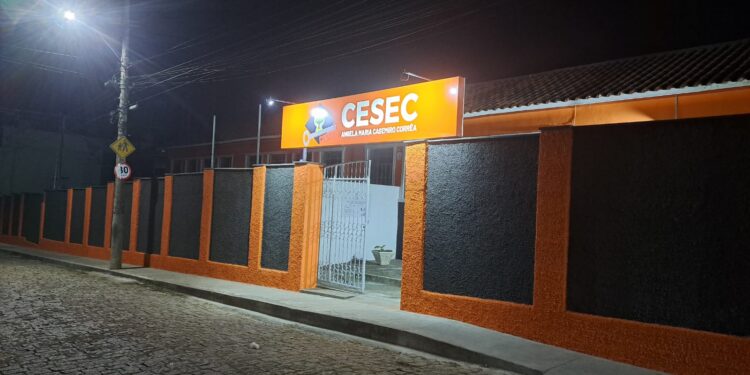 CESEC de Formiga conclui reforma e retoma aulas nesta quarta-feira