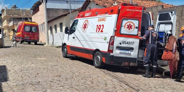 Vítima com mobilidade reduzida é resgatada de residência com acesso restrito em Formiga