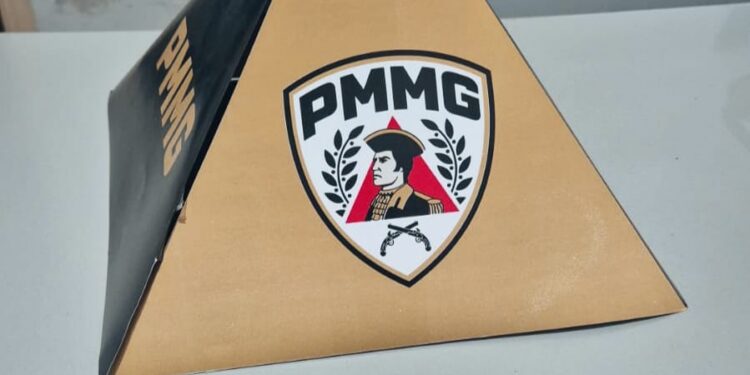 PM apreende drogas e captura foragido durante Operação Carnaval 2026 em Pains