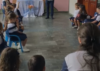 Educação e fé desde a infância: crianças vivenciam o significado da Quarta-feira de Cinzas no Instituto Educacional Sagrada Família de Nazaré