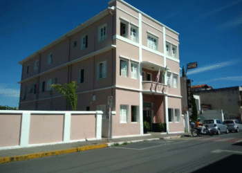 Após questionamentos, Prefeitura emite nota sobre suspensão de aulas na rede municipal na próxima semana