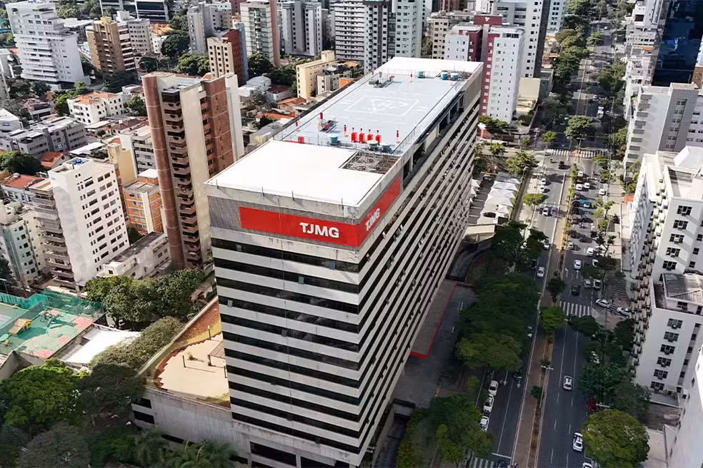 PF faz ação contra desembargador do TJMG que atuou em caso de estupro; ele foi afastado do cargo