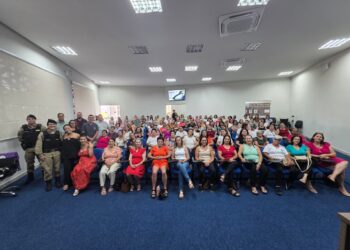 Câmara de Córrego Fundo realiza encontro sobre violência contra a mulher