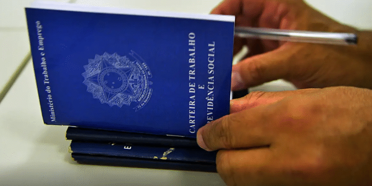 Brasil tem saldo positivo de 112,3 mil postos de trabalho em janeiro