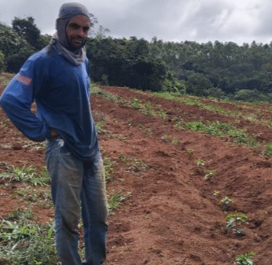 Emater acompanha novos cafeicultores em Córrego Fundo