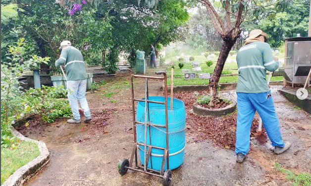 Prefeitura inicia trabalhos de limpeza e manutenção no Cemitério Parque da Saudade
