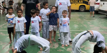 Projeto de capoeira retoma atividades em Córrego Fundo