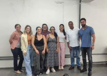 Equipe do CREAS de Formiga participa de formação sobre o PAEFI em Divinópolis