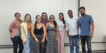 Equipe do CREAS de Formiga participa de formação sobre o PAEFI em Divinópolis