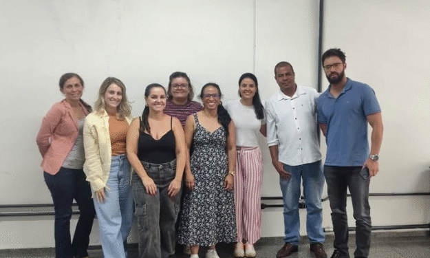Equipe do CREAS de Formiga participa de formação sobre o PAEFI em Divinópolis