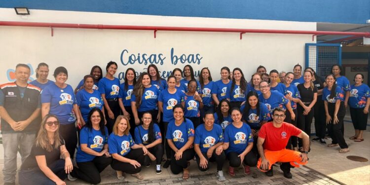 Corpo de Bombeiros realiza treinamento de formação de brigada na Creche Dom Zicó, em Itapecerica