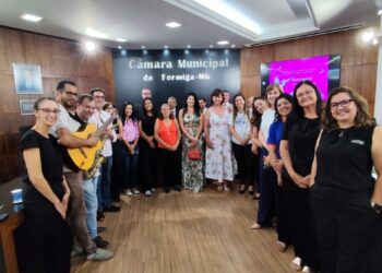 Música e reconhecimento marcam homenagem da Câmara de Formiga ao Dia Internacional da Mulher