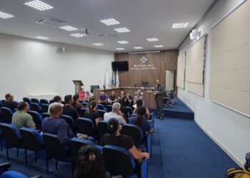 Reajuste dos servidores é debatido na Câmara de Córrego Fundo