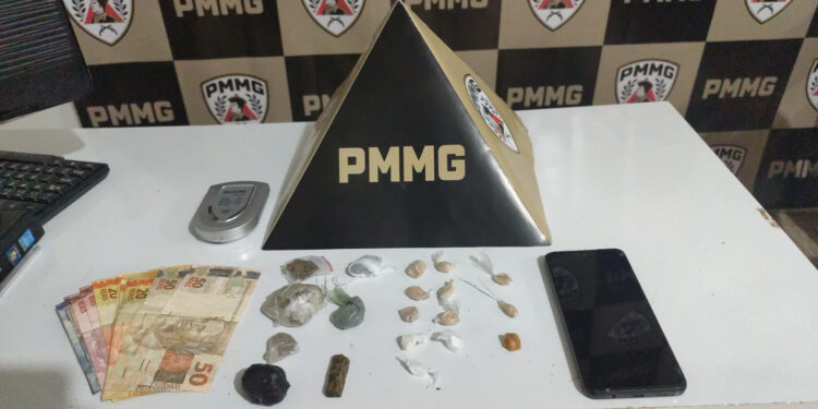 Dois homens são presos por tráfico de drogas durante operação da Polícia Militar em Pimenta