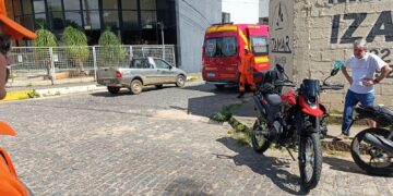 Garupa de 12 anos se fere em acidente entre motos na Avenida Juca Pedro em Formiga