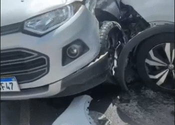 Carro desgovernado provoca acidente envolvendo moto e outro veículo em Formiga